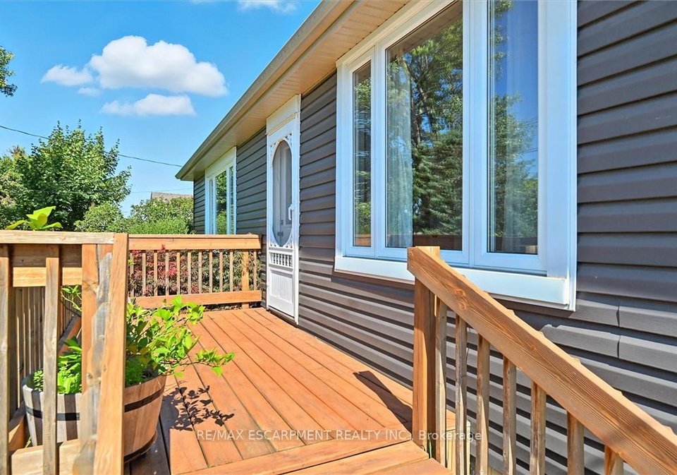 8554-haldibrook-road-hamilton-ontario-x12375432