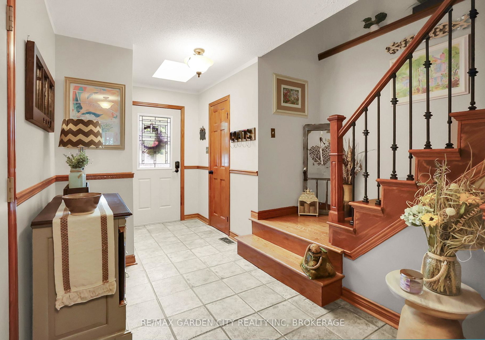 8-lampman-crescent-thorold-ontario-x12375433