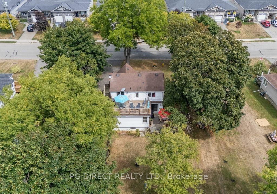 18-centre-street-brockville-ontario-x12375508