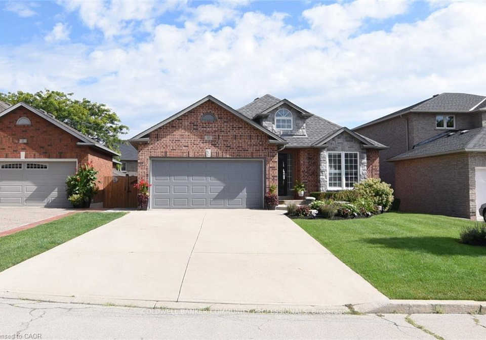 17-durrell-court-hamilton-ontario-x12375516