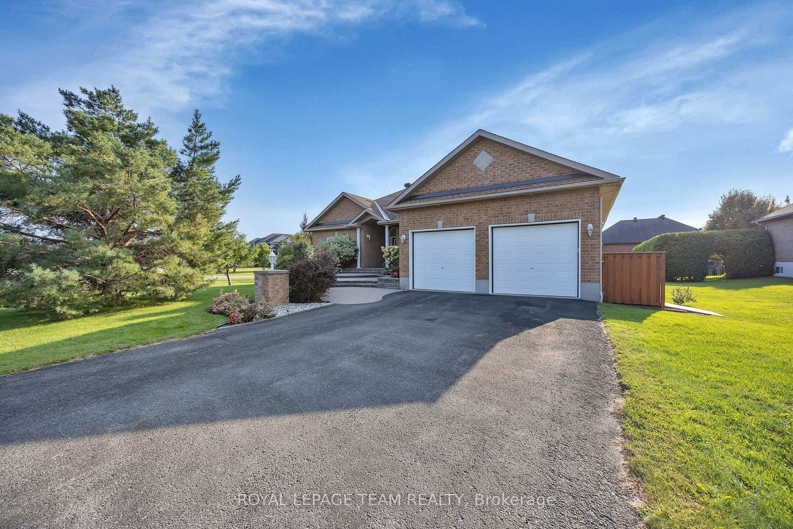 1426-spartan-grove-street-ottawa-ontario-x12375606