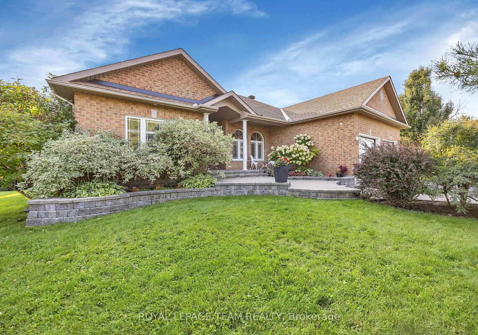 1426-spartan-grove-street-ottawa-ontario-x12375606