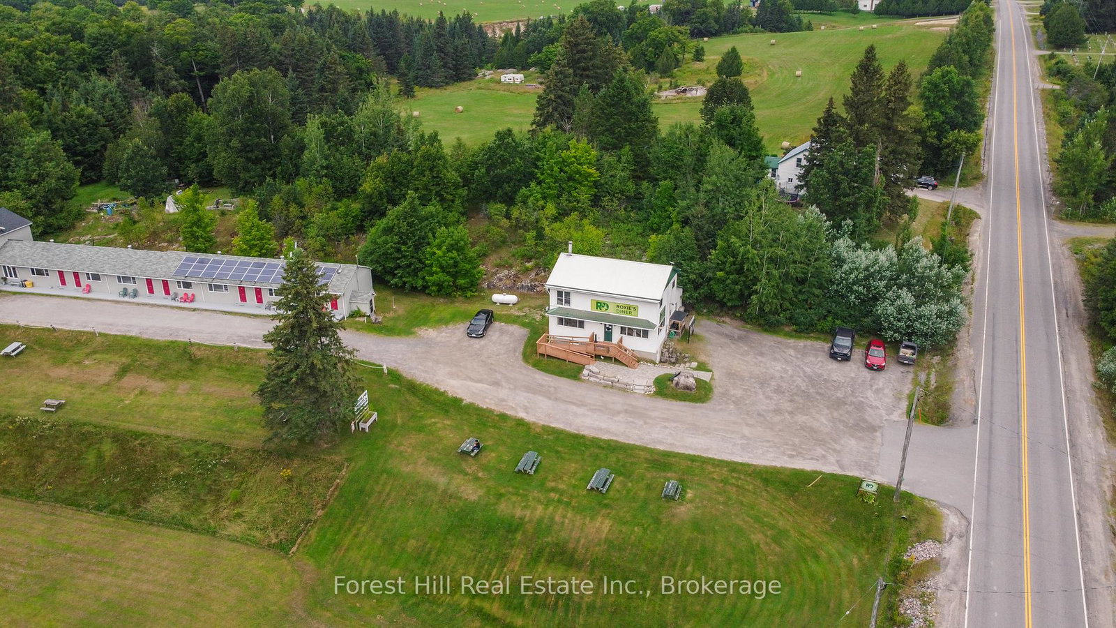 11643-highway-522-parry-sound-remote-area-ontario-x12375611
