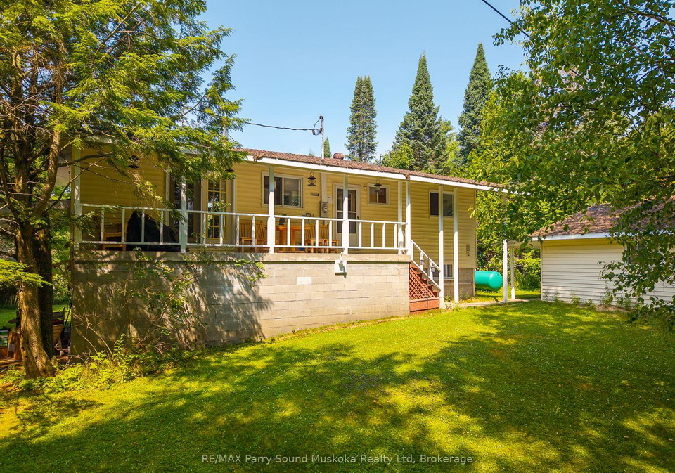 86-lakeside-crescent-mckellar-ontario-x12376246