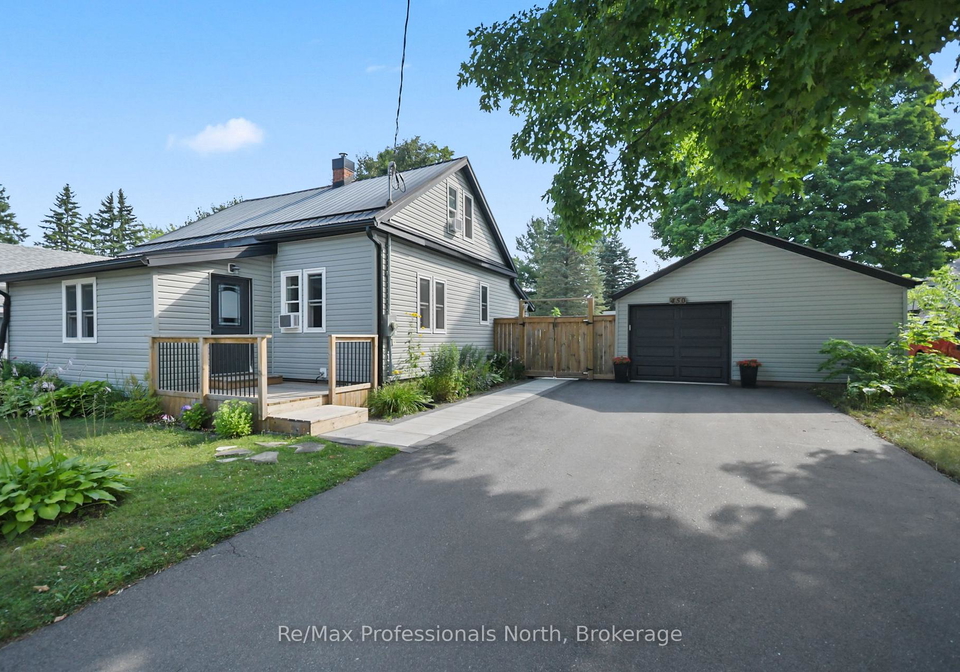 450-mary-street-n-gravenhurst-ontario-x12376268