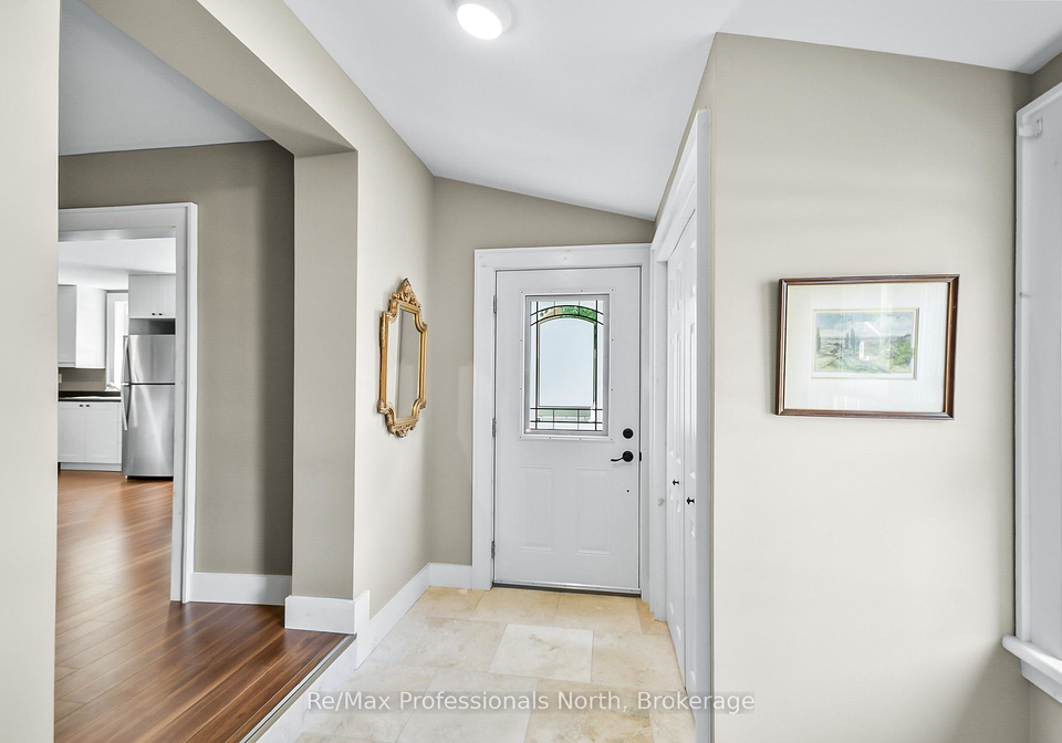 450-mary-street-n-gravenhurst-ontario-x12376268