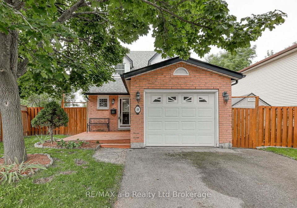 19-heathwood-court-cambridge-ontario-x12376278
