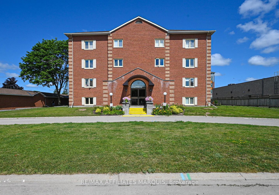 10-armstrong-drive-smiths-falls-ontario-x12376284