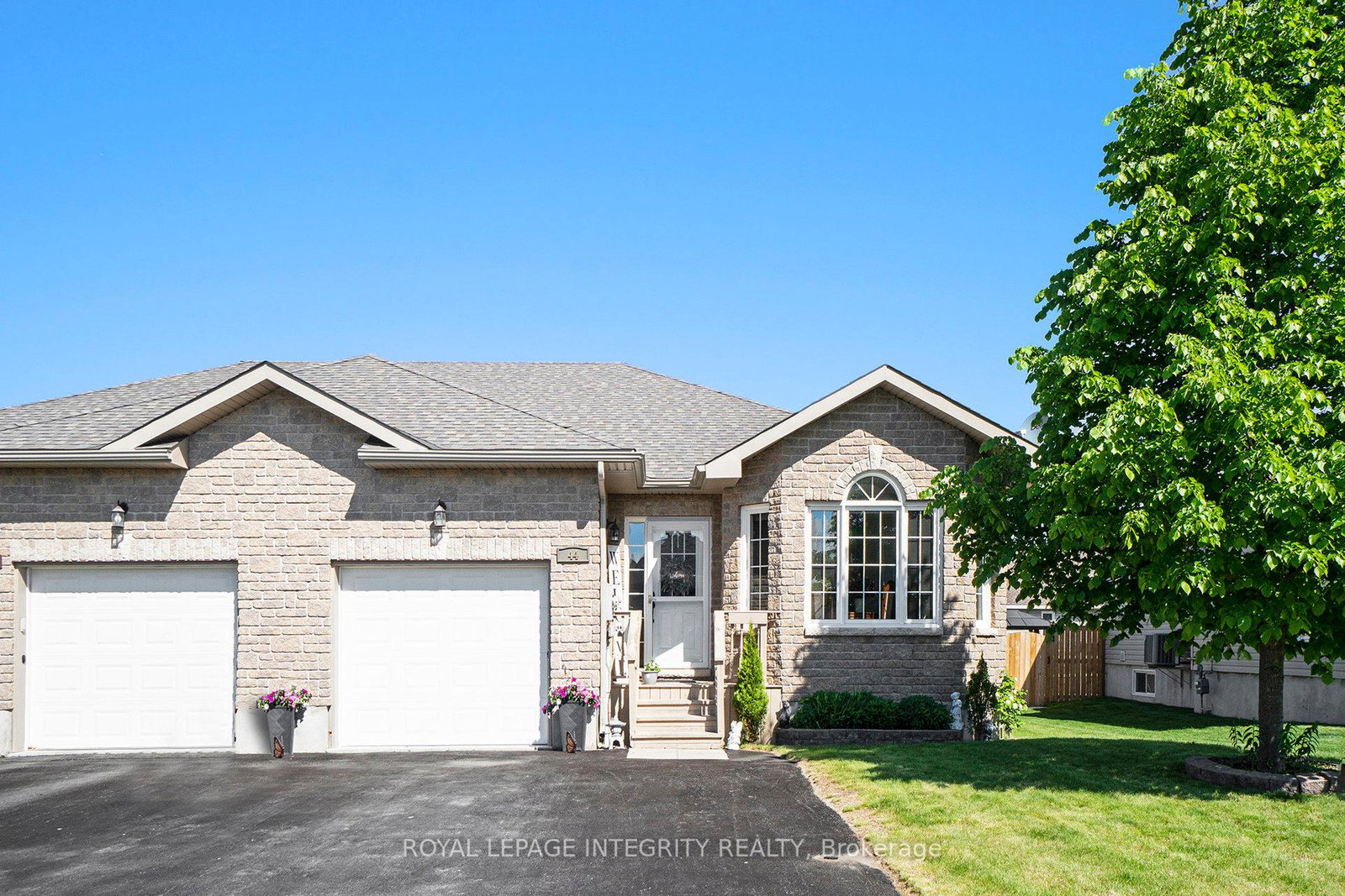 44-lee-avenue-smiths-falls-ontario-x12376378