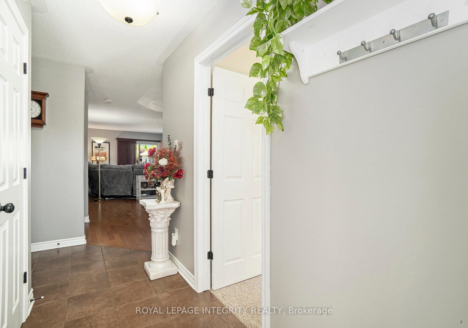 44-lee-avenue-smiths-falls-ontario-x12376378