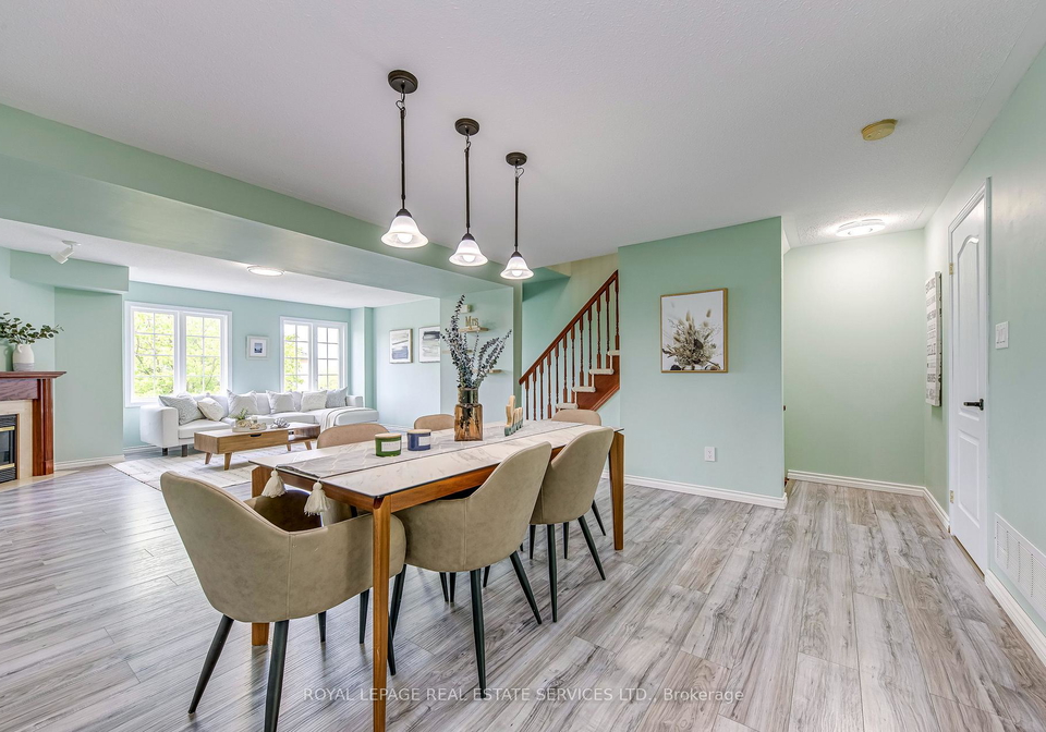7-southside-place-hamilton-ontario-x12376397