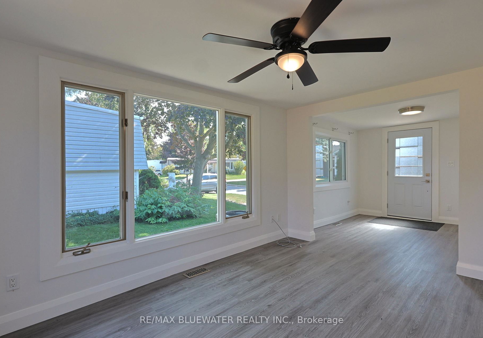 34-pebble-beach-parkway-south-huron-ontario-x12376409