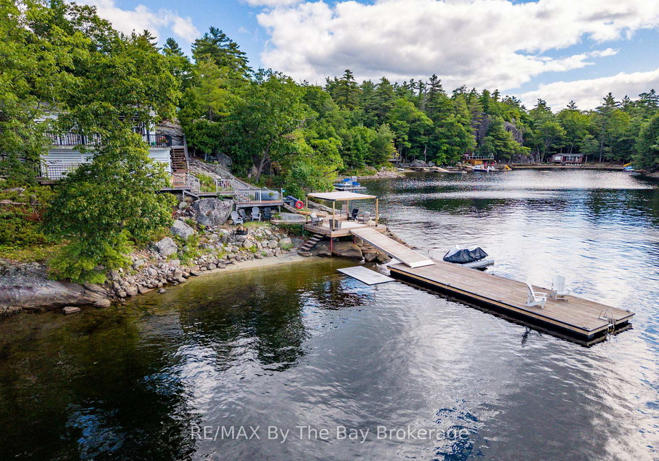 18588-shore-georgian-bay-ontario-x12376453