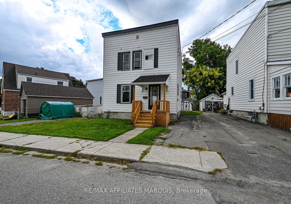 8-winnifred-street-n-smiths-falls-ontario-x12376505