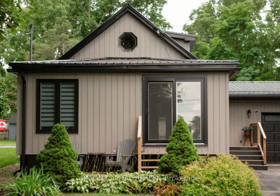 6-bay-street-prince-edward-county-ontario-x12376662