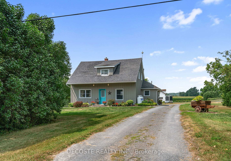 21695-laggan-glenelg-road-north-glengarry-ontario-x12376963