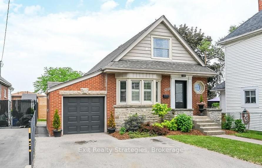 1709-king-street-e-hamilton-ontario-x12377067