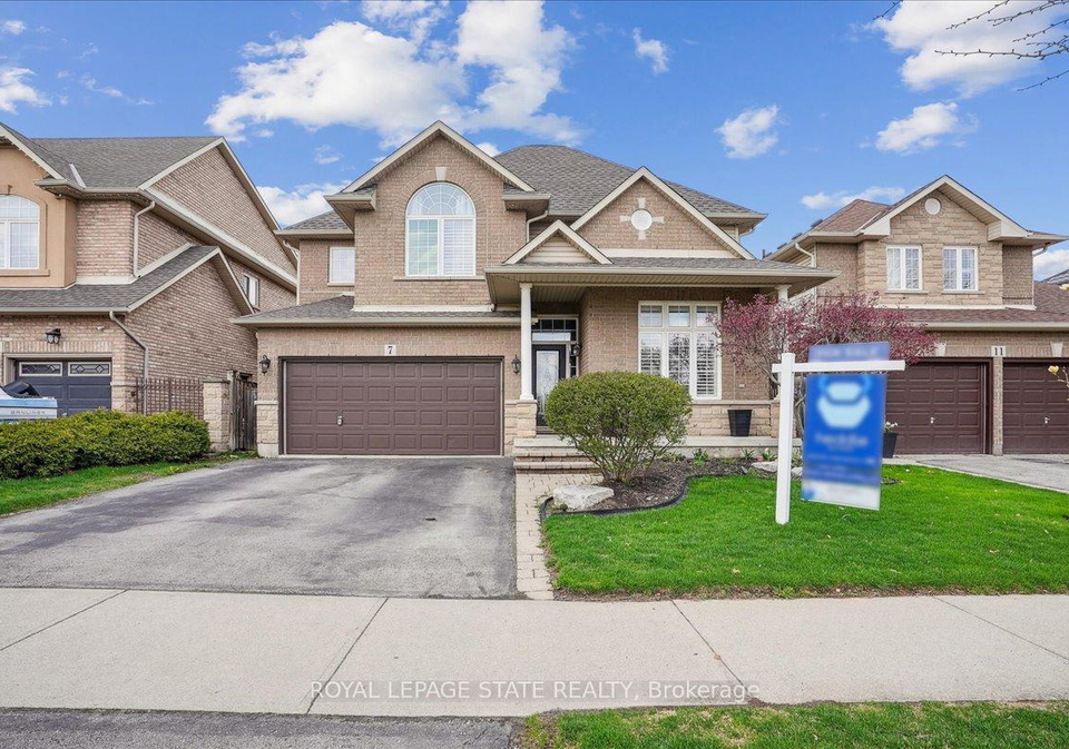 7-bocelli-crescent-hamilton-ontario-x12377153
