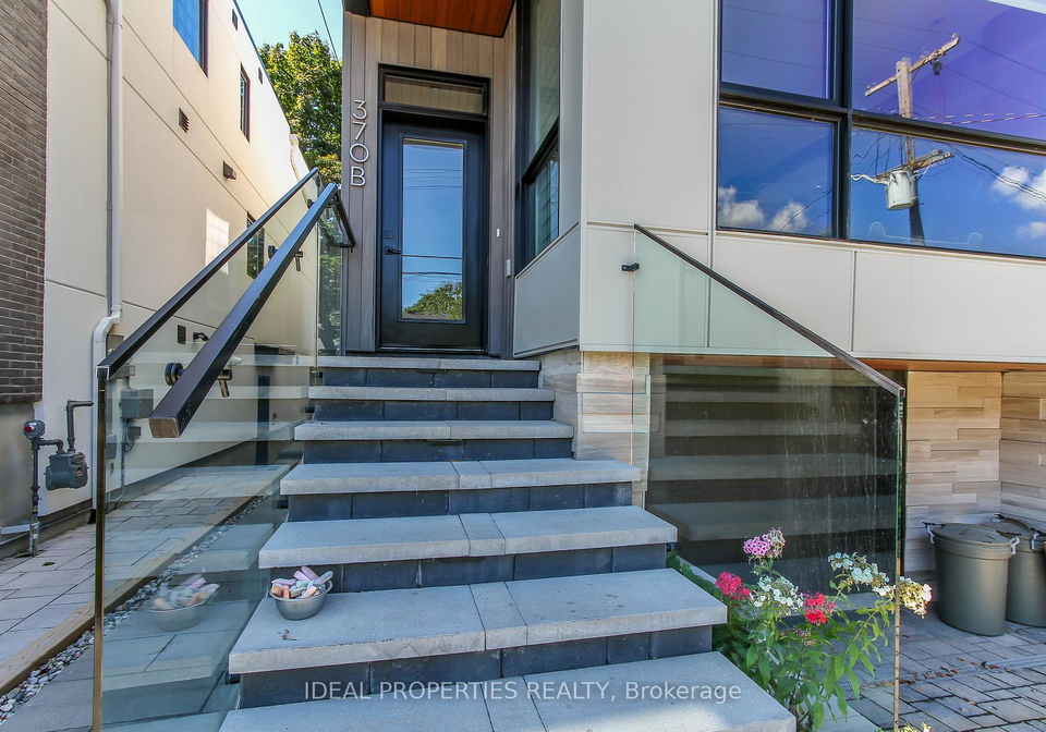 370b-roosevelt-avenue-ottawa-ontario-x12377237