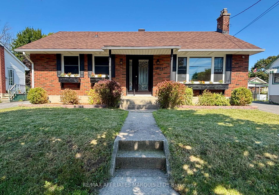 1005-leonard-avenue-cornwall-ontario-x12377244