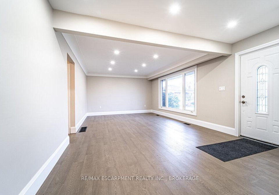 46-cloke-court-hamilton-ontario-x12377250