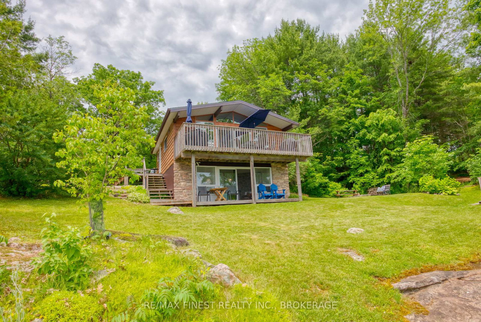 1026b-west-shore-lane-frontenac-ontario-x12377372