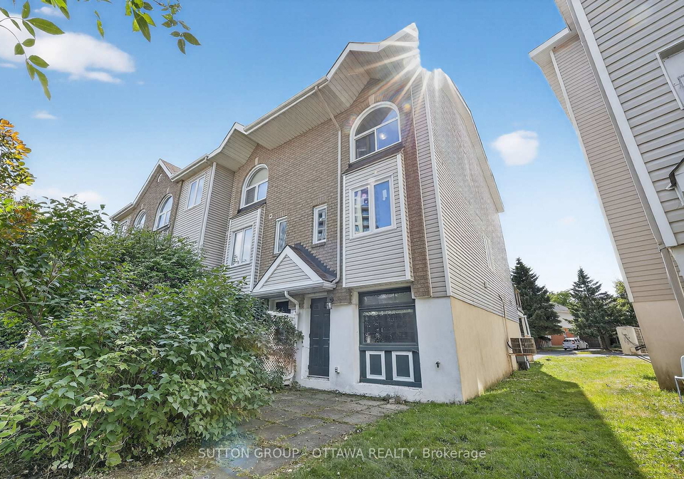 59-thornbury-crescent-ottawa-ontario-x12377463