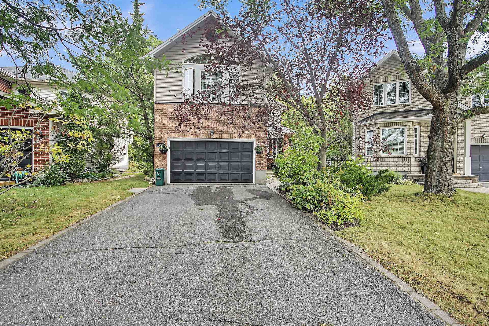 137-springcreek-crescent-kanata-ontario-x12377556