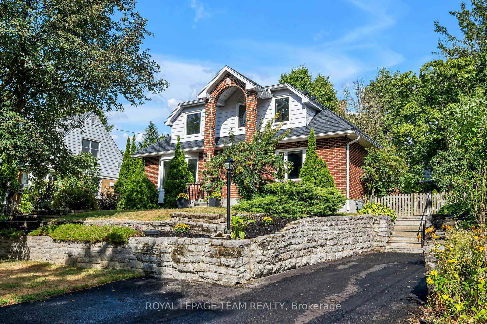 2233-beaver-avenue-ottawa-ontario-x12377592
