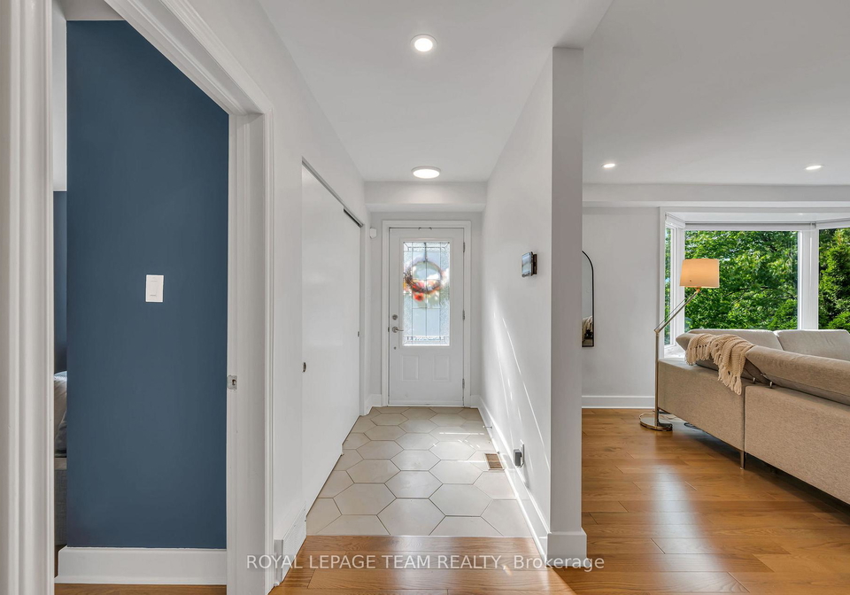 2233-beaver-avenue-ottawa-ontario-x12377592