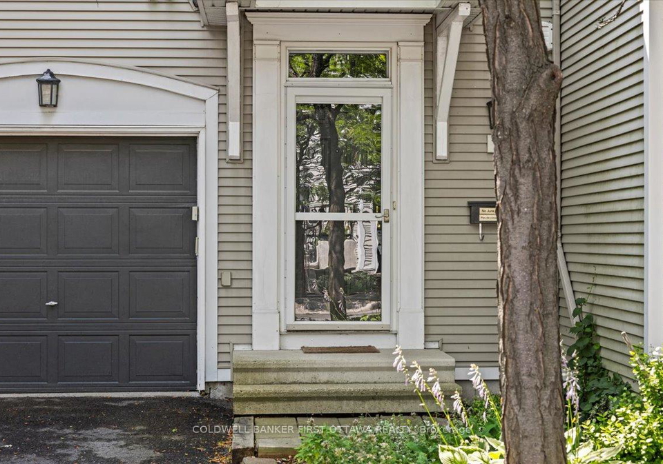 18-maxton-private-ottawa-ontario-x12377706