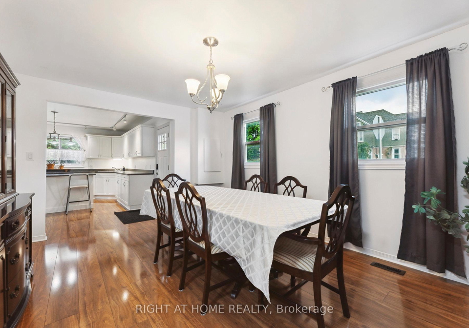 186-dundas-street-w-quinte-west-ontario-x12377751