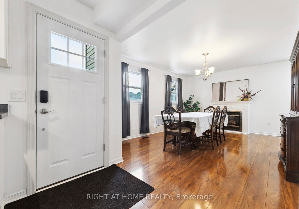 186-dundas-street-w-quinte-west-ontario-x12377751