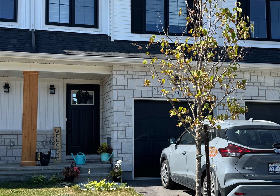 54-staples-boulevard-smiths-falls-ontario-x12377948