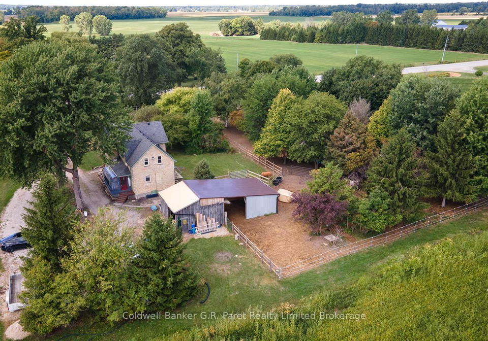 69830-grand-bend-line-south-huron-ontario-x12378147