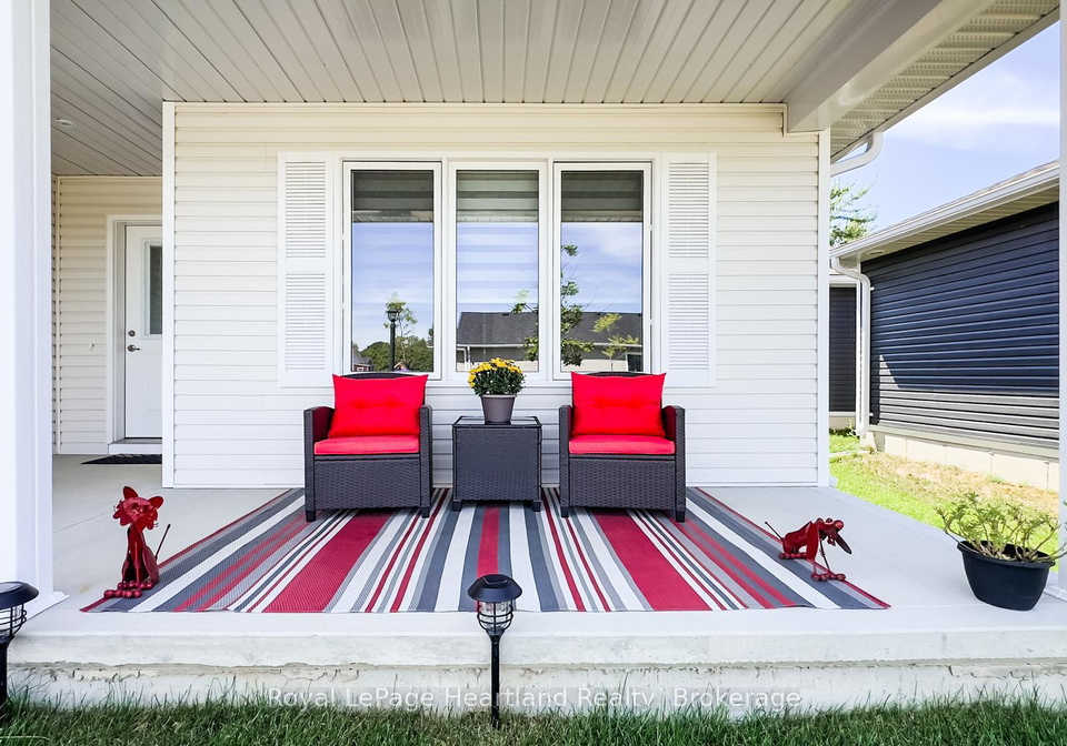 263-lake-breeze-drive-ashfield-colborne-wawanosh-ontario-x12378238