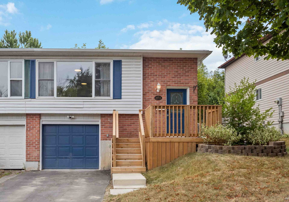 2054-walker-avenue-peterborough-ontario-x12378309