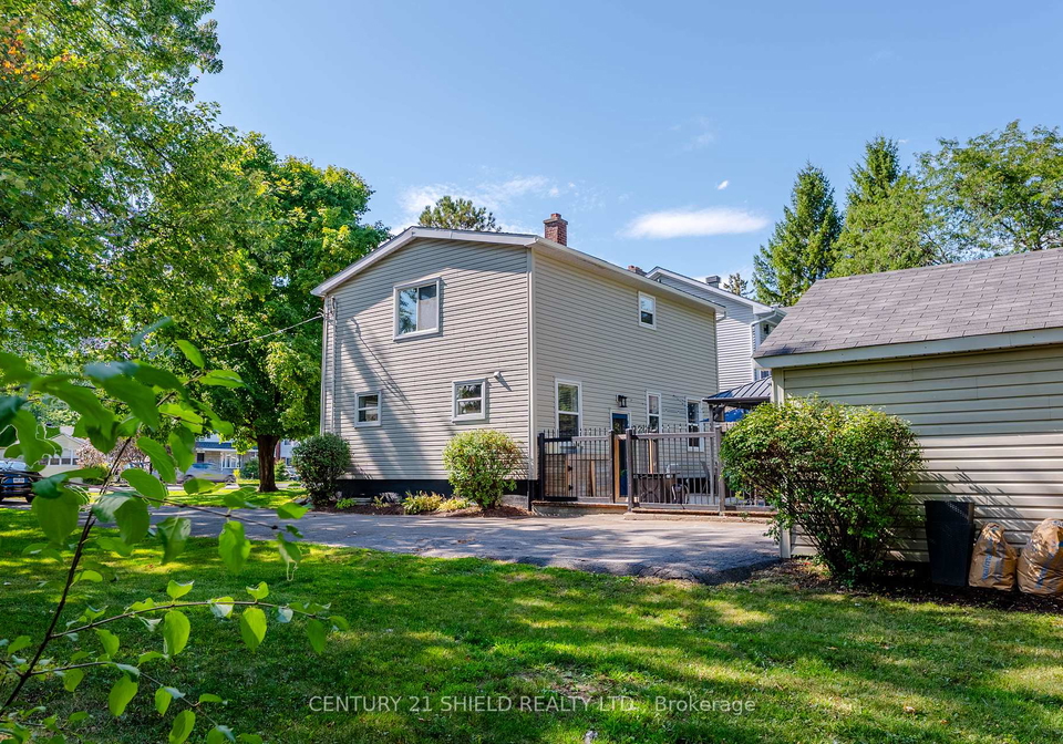 2081-pitt-street-cornwall-ontario-x12378390