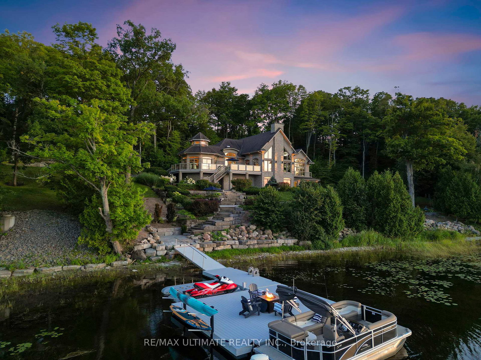 1086-county-road-prince-edward-county-ontario-x12378600