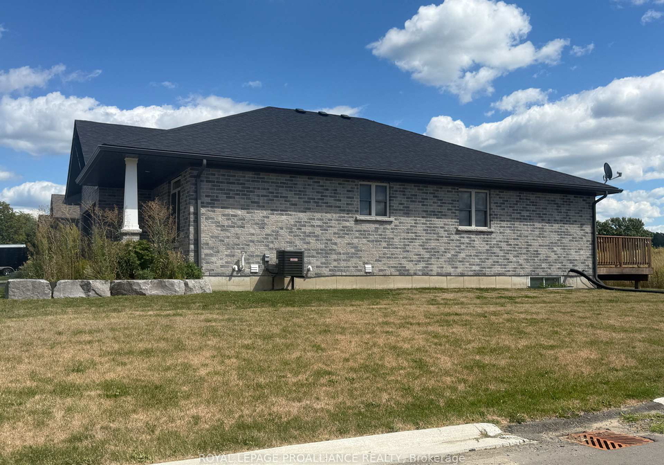 25-aberdeen-street-stirling-rawdon-ontario-x12378898