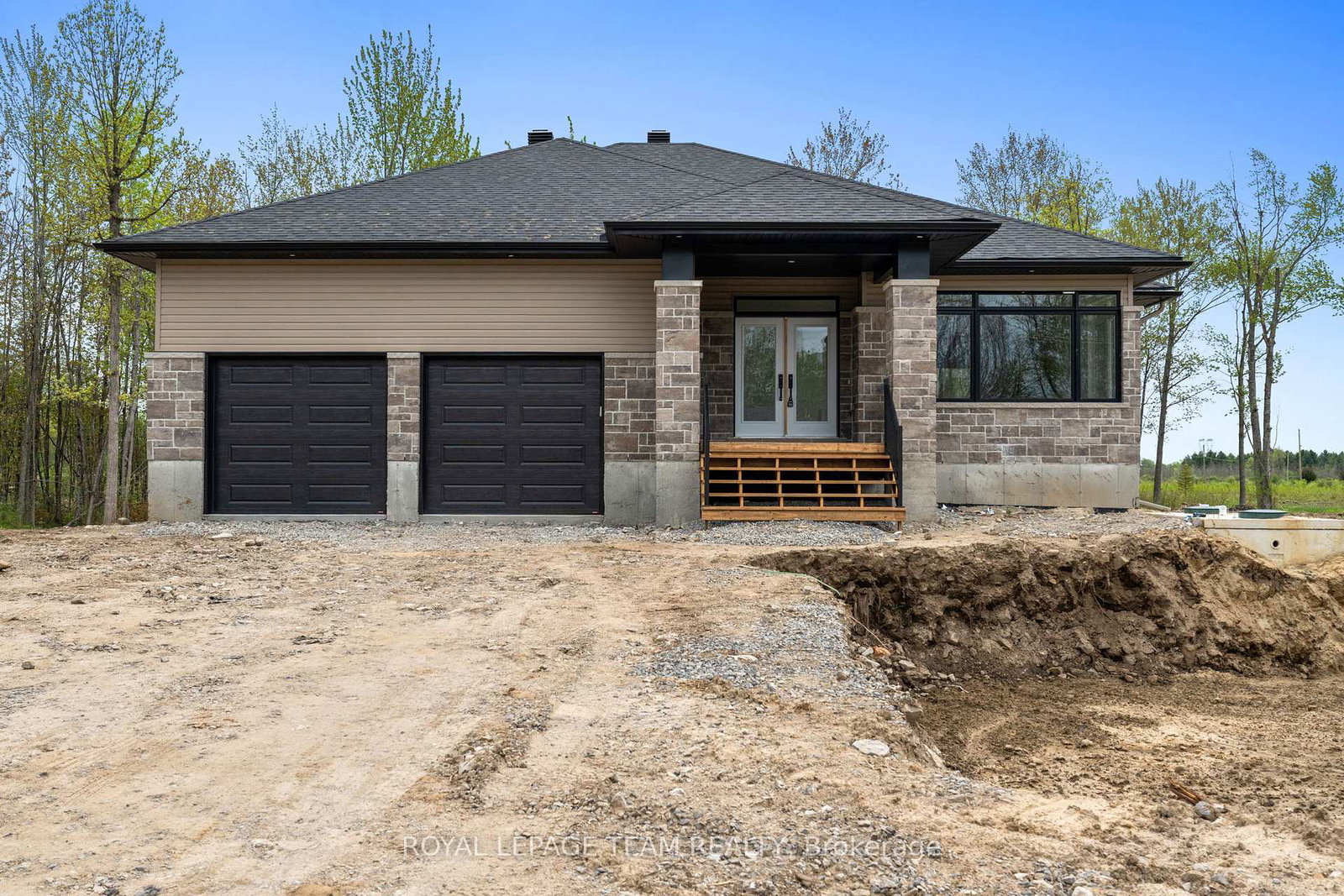 37-tennant-drive-rideau-lakes-ontario-x12378968