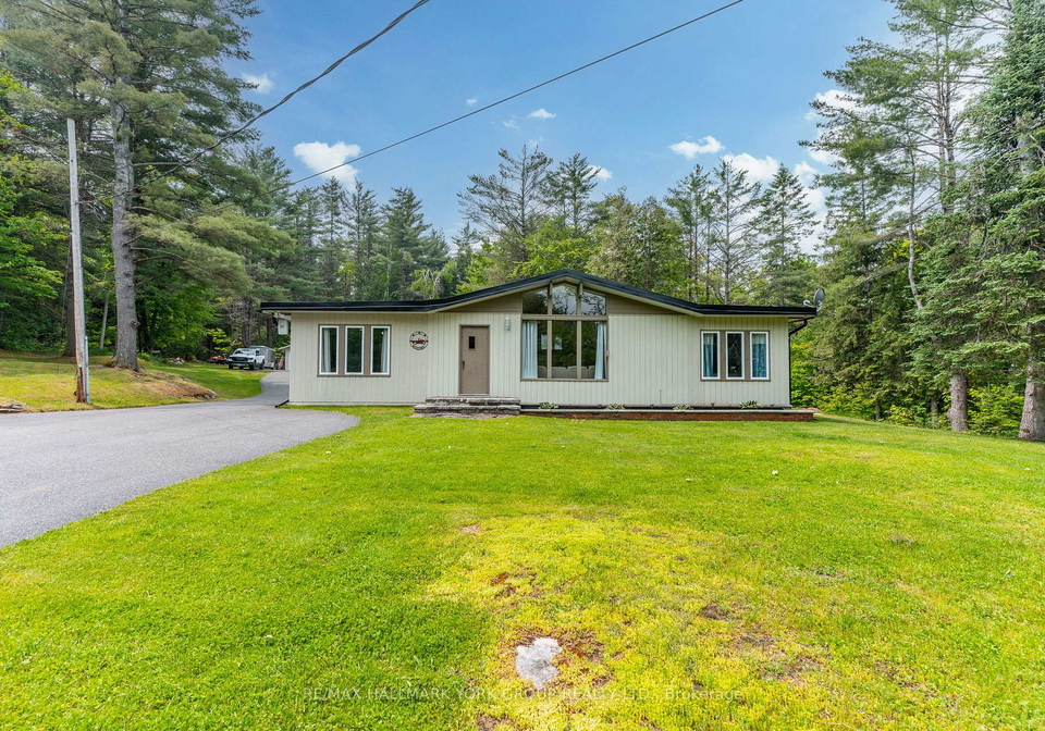 4001-county-121-road-kawartha-lakes-ontario-x12378979