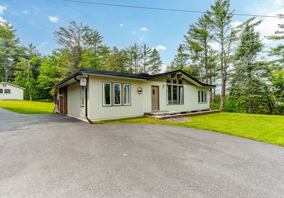 4001-county-121-road-kawartha-lakes-ontario-x12378979