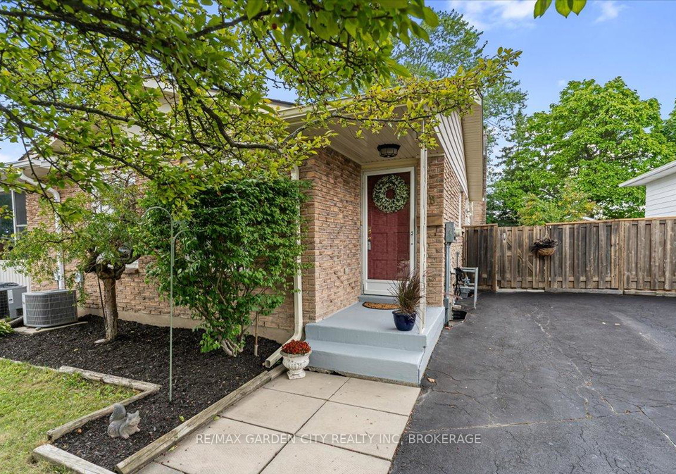 68-barrington-drive-welland-ontario-x12379152