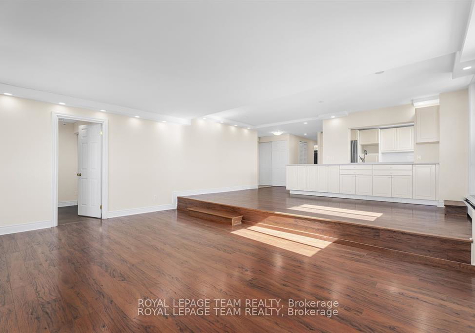 415-greenview-avenue-ottawa-ontario-x12379154