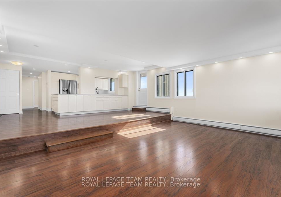 415-greenview-avenue-ottawa-ontario-x12379154