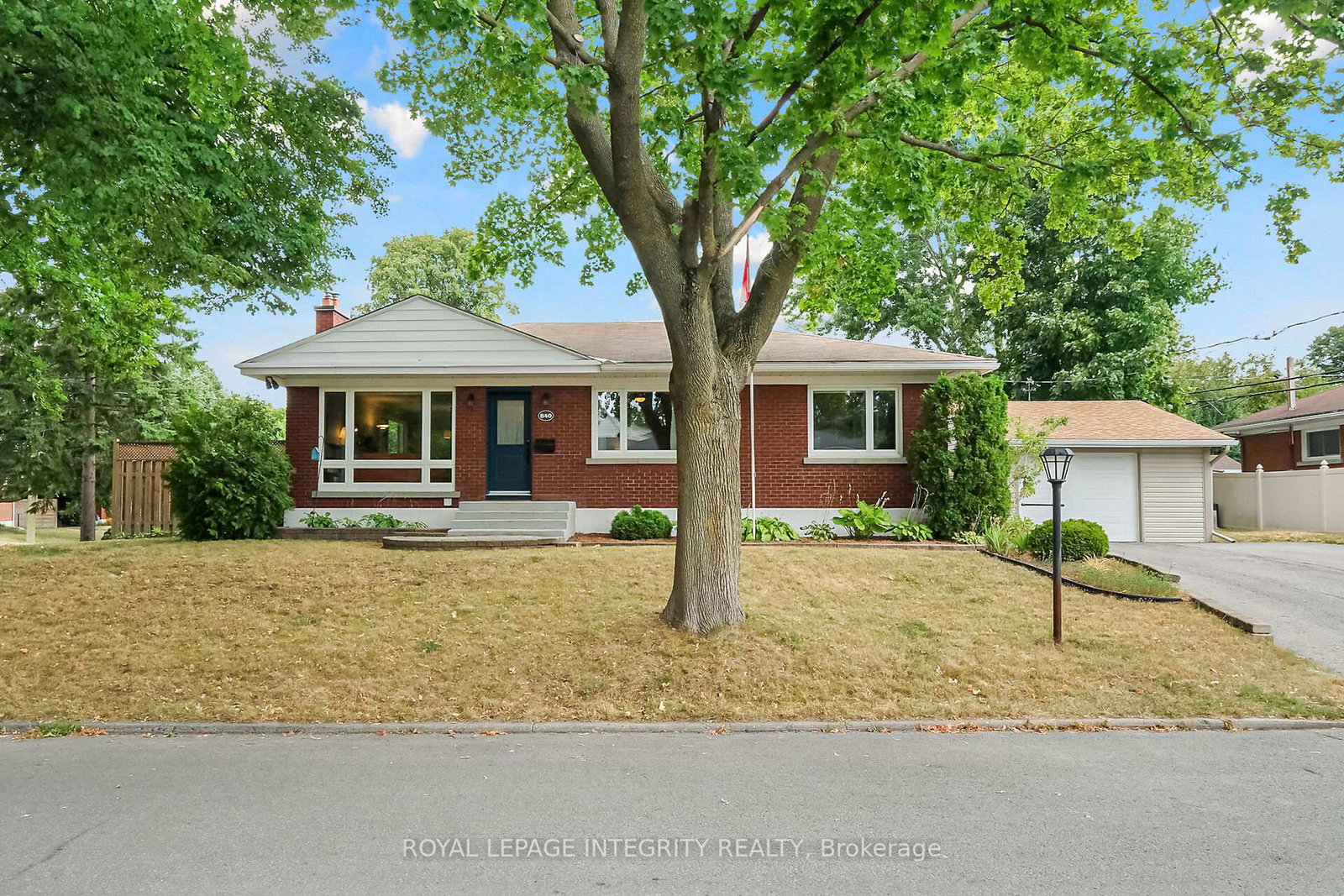840-cork-street-ottawa-ontario-x12379352