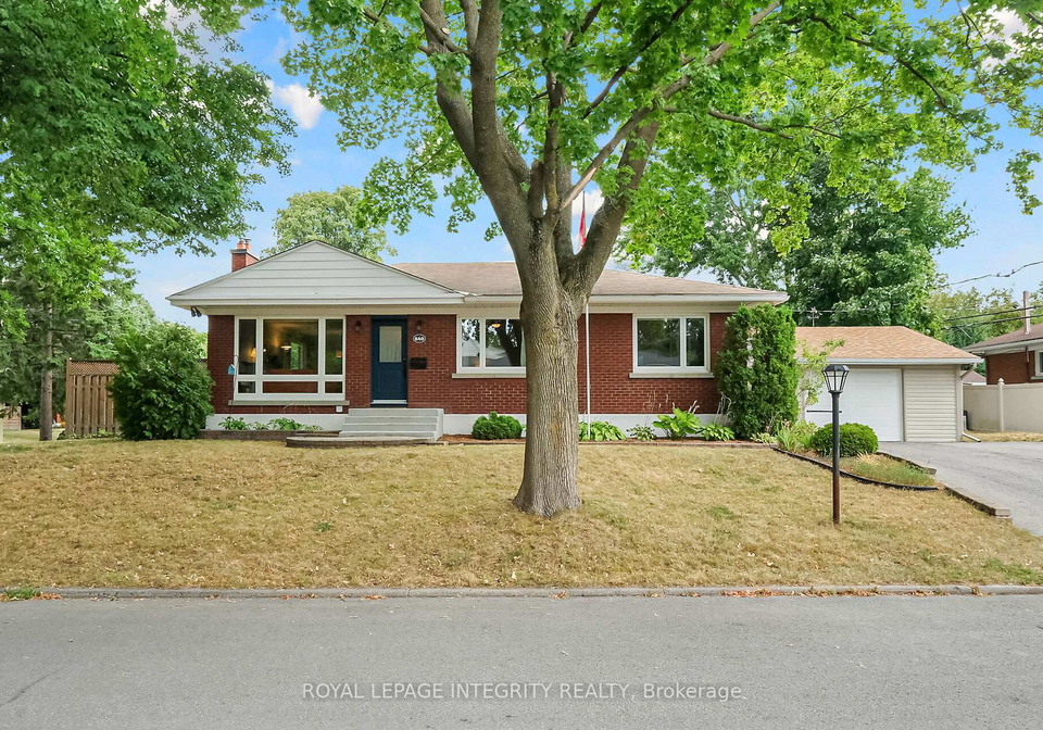 840-cork-street-ottawa-ontario-x12379352