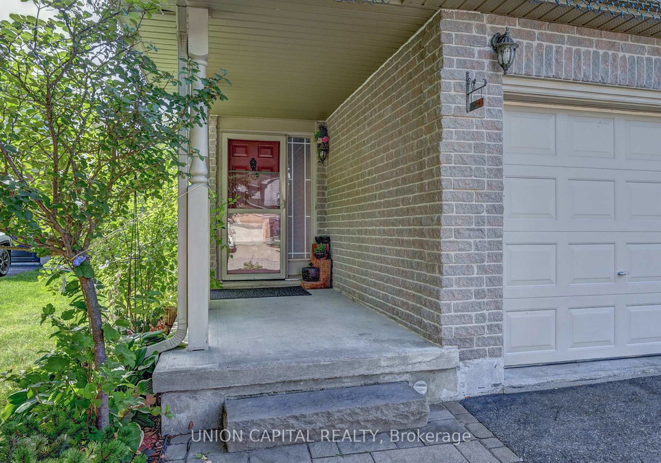 15-wisteria-court-kitchener-ontario-x12379707