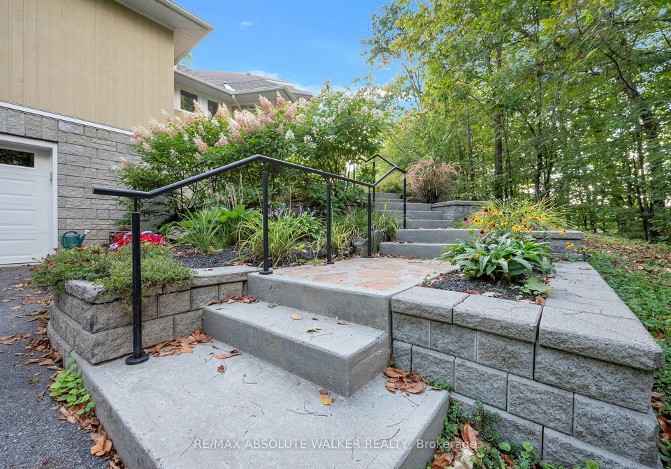 104-margaret-anne-drive-ottawa-ontario-x12379719